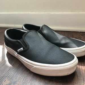 Vans- black pleated leather